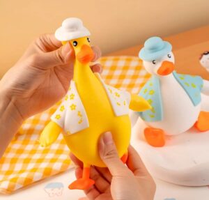 IMG_20241110_150454 Squishy De Patito Con Camisa Ultrasuave