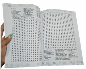 Libro De 62 Sopas De Letras En Español. Pasatiempos
